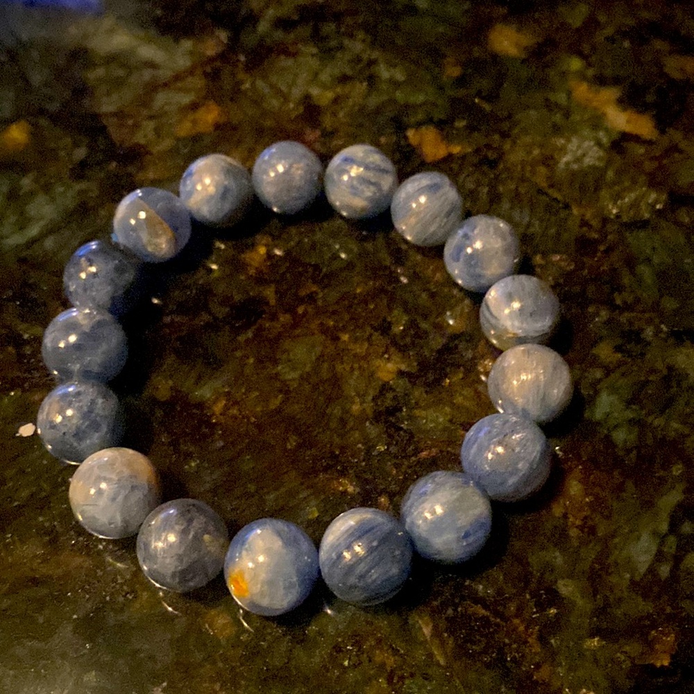 Labradorite stretch 9mm beads..bracelet 🌺